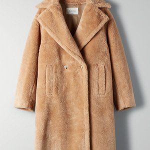 Aritzia Babaton Townsend Faux Fur Teddy Coat
